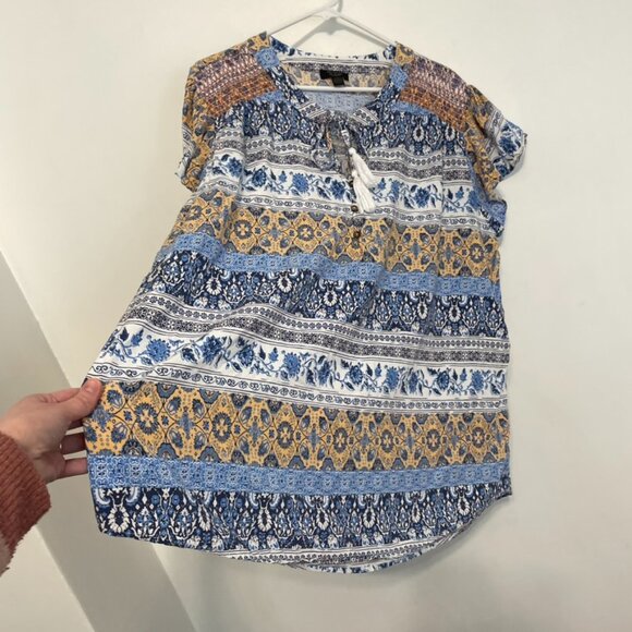 MACKENZIE JAMES Plus Size Blue White Floral Striped Boho Tie Neck Peasant Blouse - Picture 8 of 13